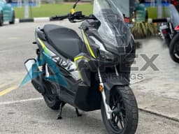 Silver Yellow Matte Black - Honda ADV160 (2022-2025) ABS Fairings | Apex Fairings — view 1
