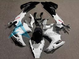 White Glossy Black - Honda ADV160 (2022-2025) ABS Fairings — Style FE21 | Apex Fairings — view 1